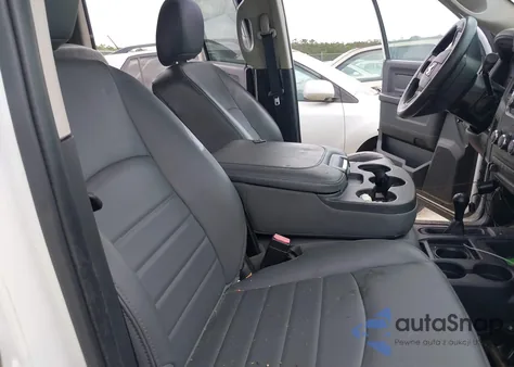 2015 Ram 2500 Tradesman из США, поврежденный, VIN 3C6TR5CT5FG705443